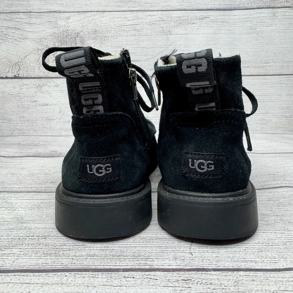 UGG Kids Chelham Weather Black Lace-Up Ankle‎ Boots size 3 Youth Winter Warm